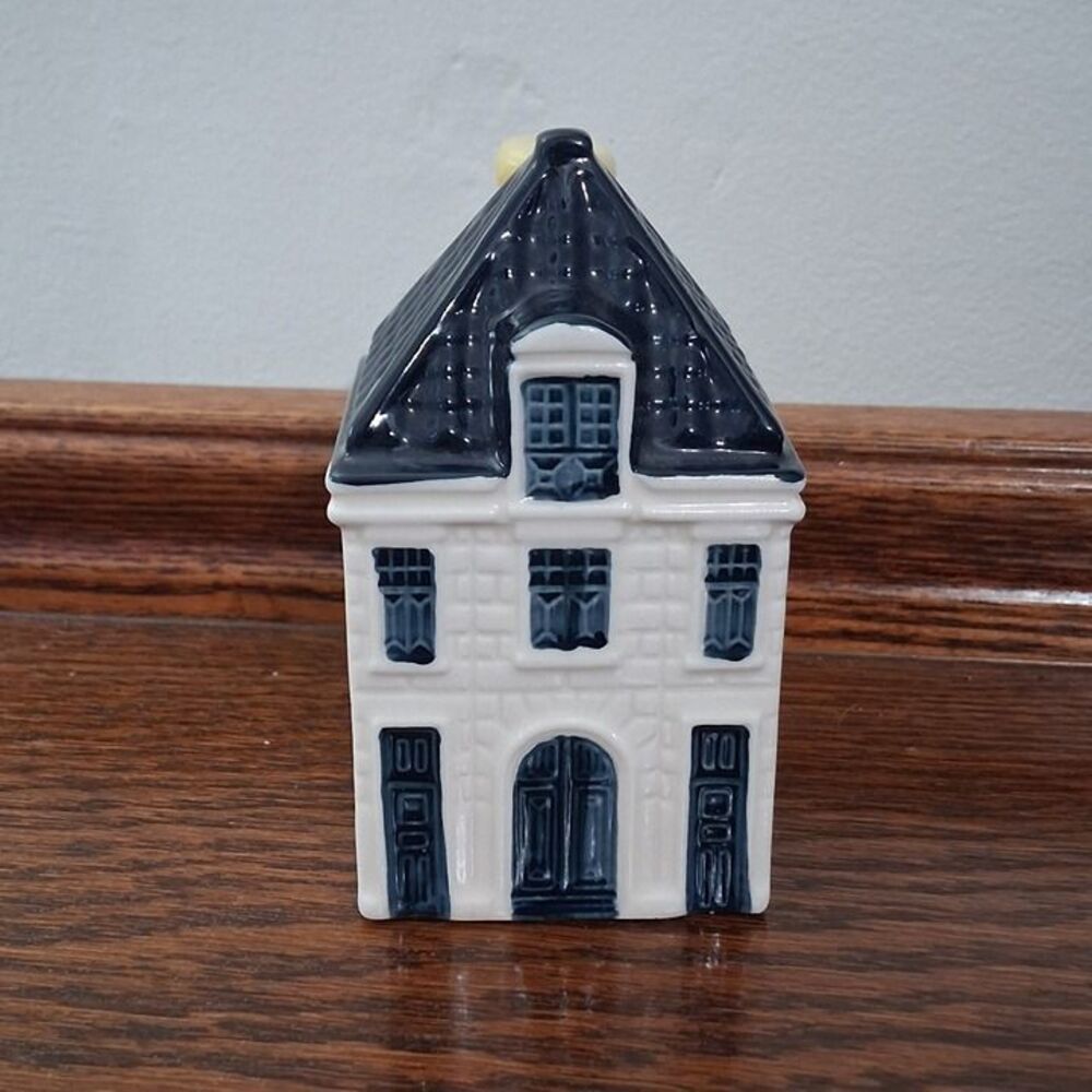KLM Blue Delft House by BOLS Royal Distilleries Holland #64 Empty 2012